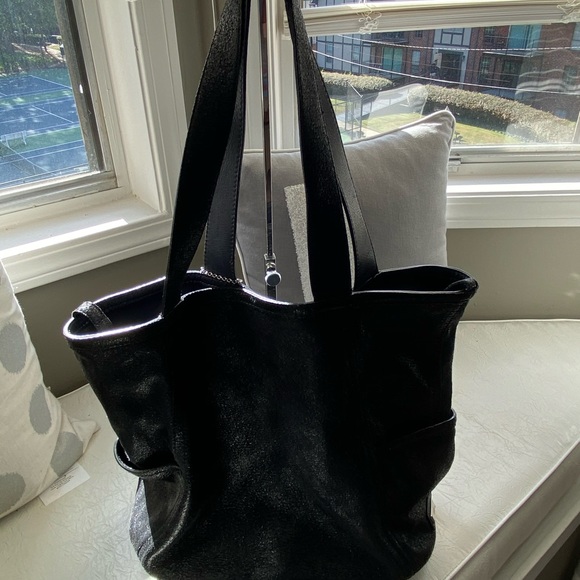 Cole Haan Handbags - Navy blue leather Cole Haan handbag